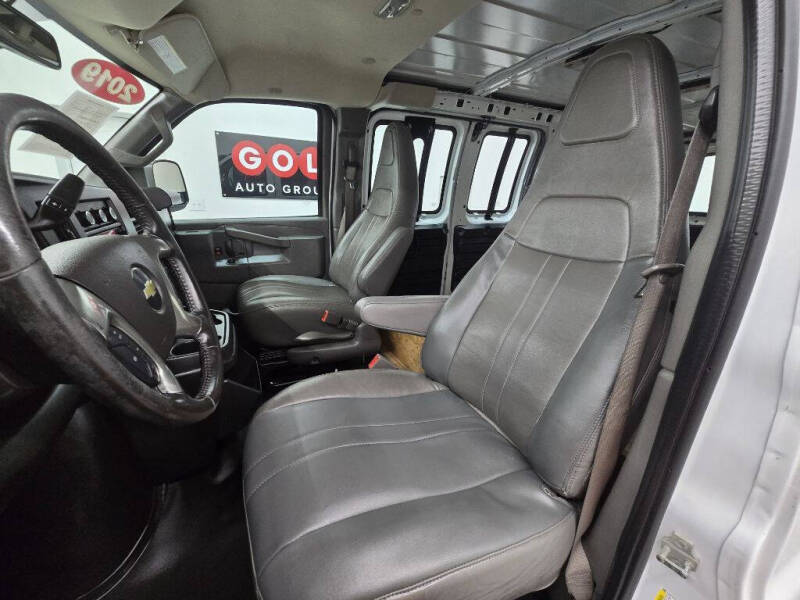 2019 Chevrolet Express 2500