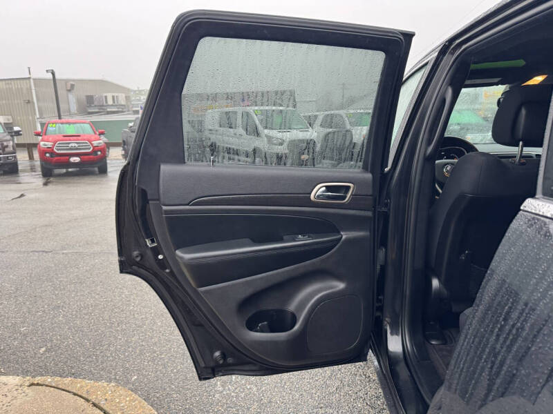 2017 Jeep Grand Cherokee Laredo E