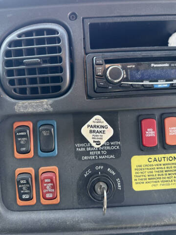 2014 Freightliner B2 Chassis