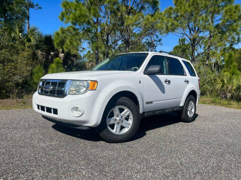 2008 Ford Escape Hybrid for sale at VICTORY LANE AUTO SALES in Port Richey FL