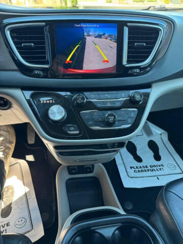 2018 Chrysler Pacifica Touring L Plus