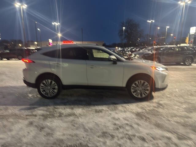 2022 Toyota Venza XLE