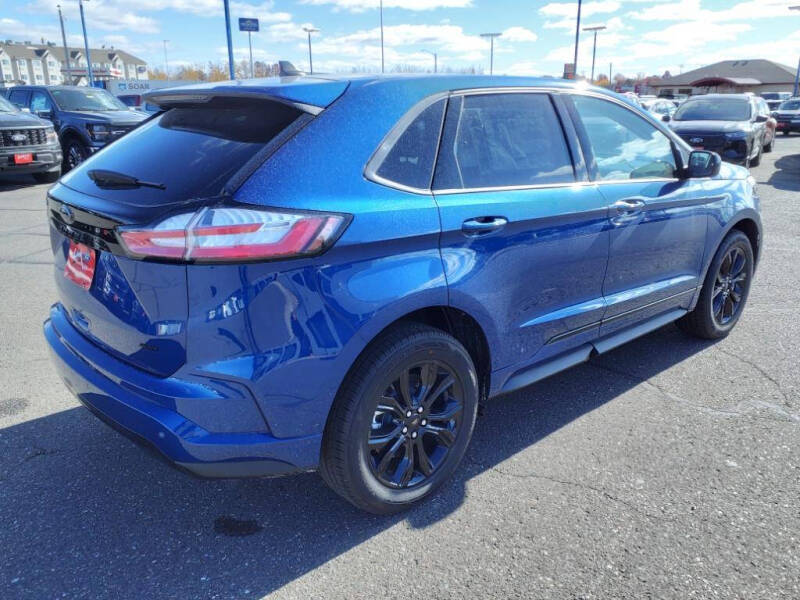2024 Ford Edge SE