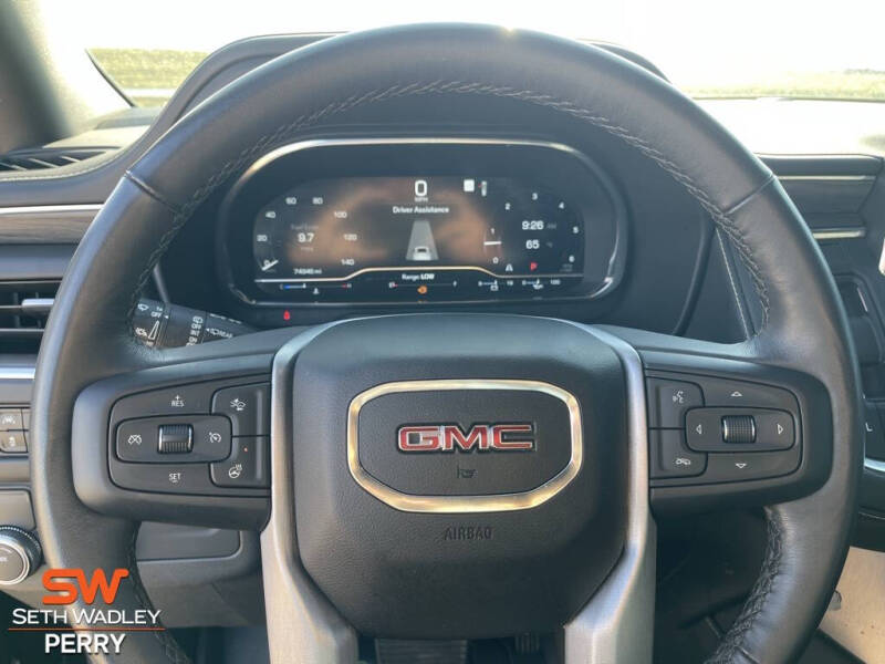 2022 GMC Yukon XL SLT