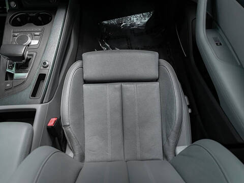 2018 Audi A4 2.0T quattro Prestige