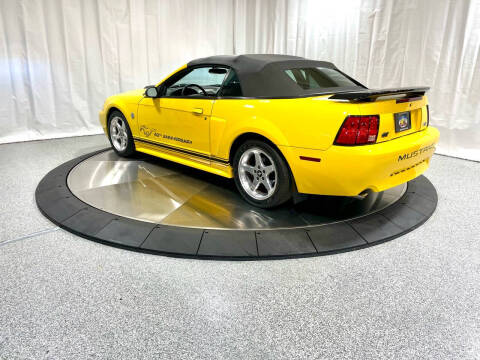 2004 Ford Mustang GT Deluxe