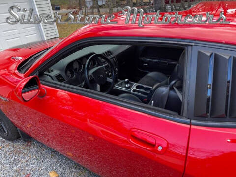 2010 Dodge Challenger SRT8