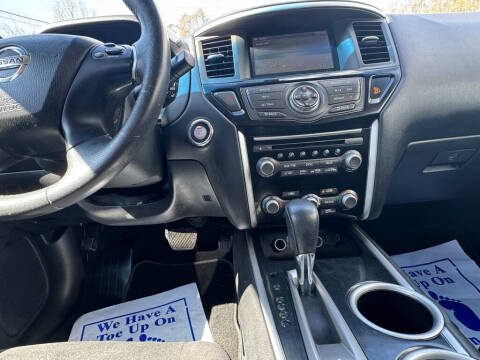 2016 Nissan Pathfinder S