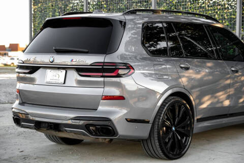 2023 BMW X7 M60i