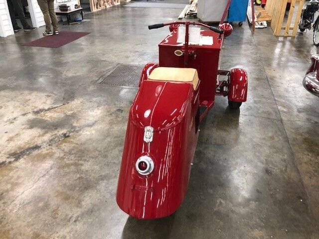 1948 Cushman Model 59 Package Car