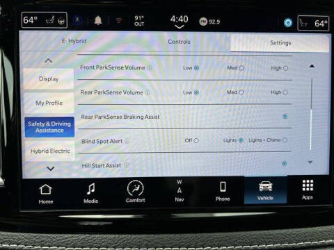 2024 Chrysler Pacifica Plug-In Hybrid