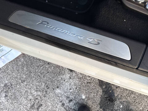 2015 Porsche Panamera 4S