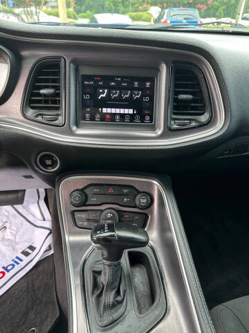 2018 Dodge Challenger SXT