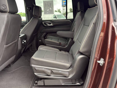 2023 GMC Yukon XL SLT