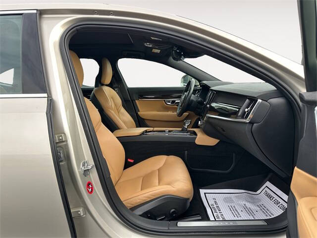 2018 Volvo S90 T5 Momentum