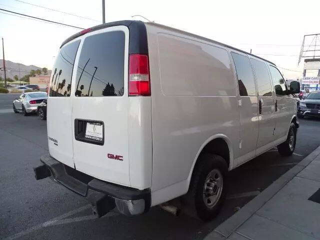 2016 GMC Savana 2500