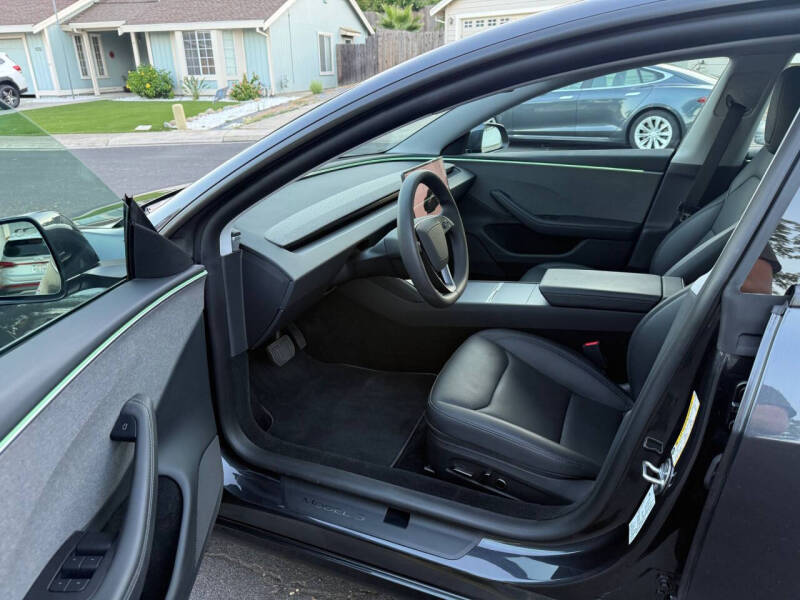 2025 Tesla Model 3 Long Range