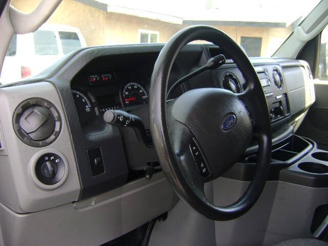 2010 Ford E-Series E-350 SD