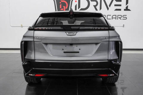 2024 Cadillac LYRIQ Luxury 3