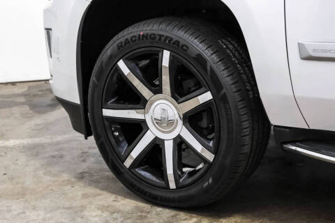 2020 Cadillac Escalade Luxury