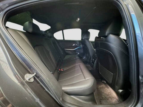 2022 BMW 3 Series 330e