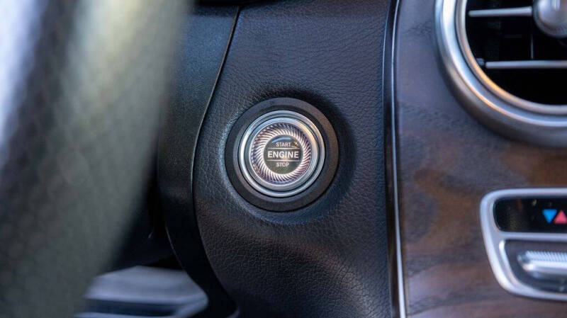 2020 Mercedes-Benz GLC GLC 300