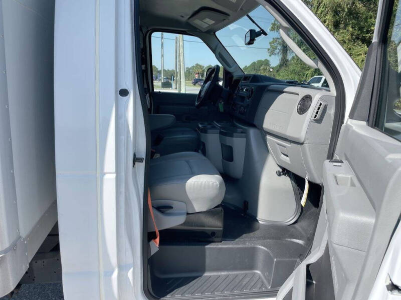2025 Ford E-Series