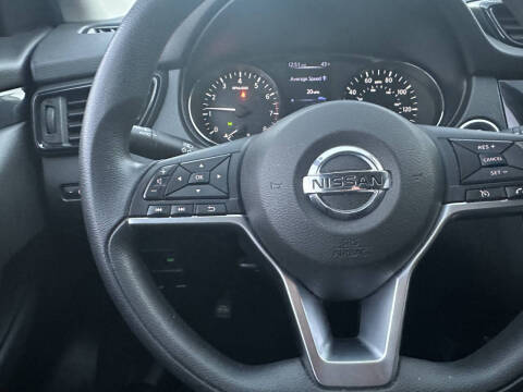 2018 Nissan Rogue Sport SV