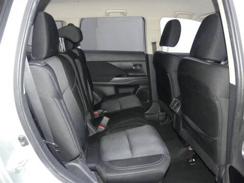 2020 Mitsubishi Outlander ES