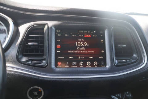 2016 Dodge Challenger SXT