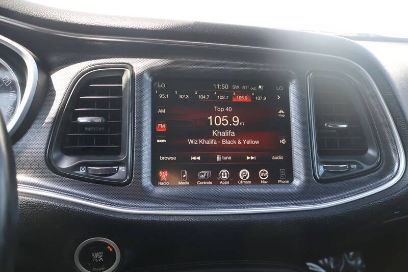 2016 Dodge Challenger SXT