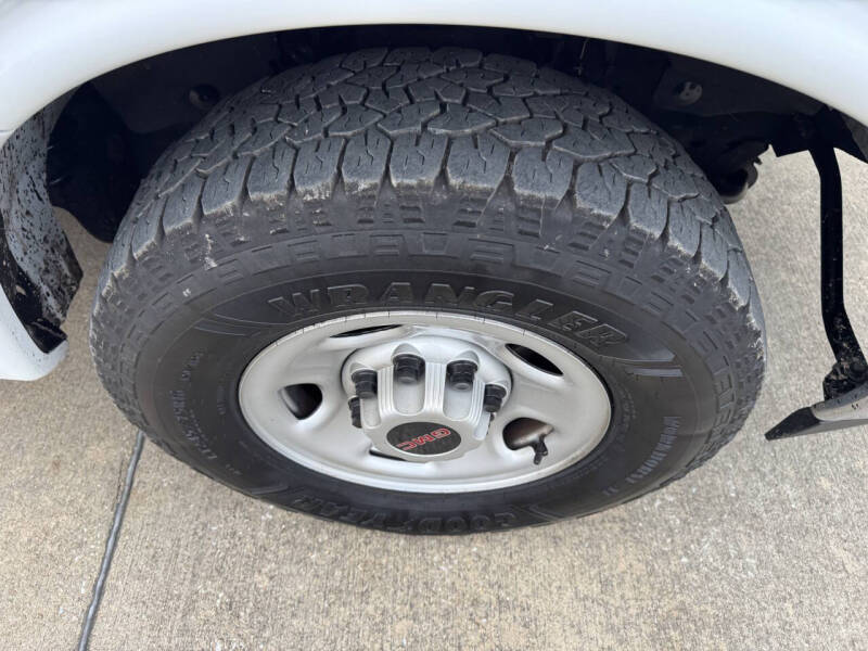 2023 GMC Savana 2500