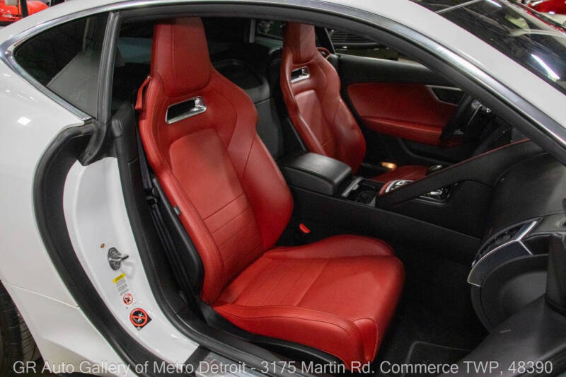 2018 Jaguar F-TYPE R-Dynamic