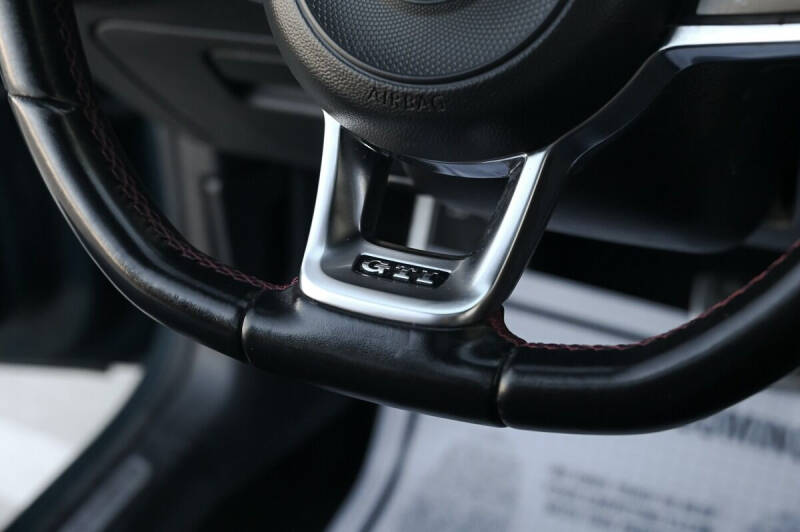 2018 Volkswagen Golf GTI S