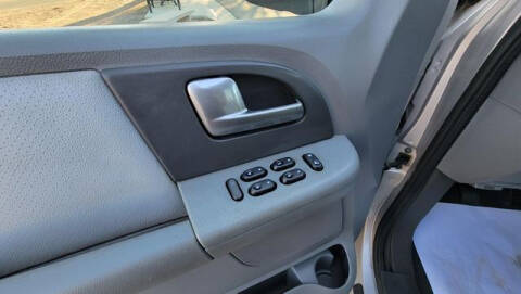 2004 Ford Expedition XLT