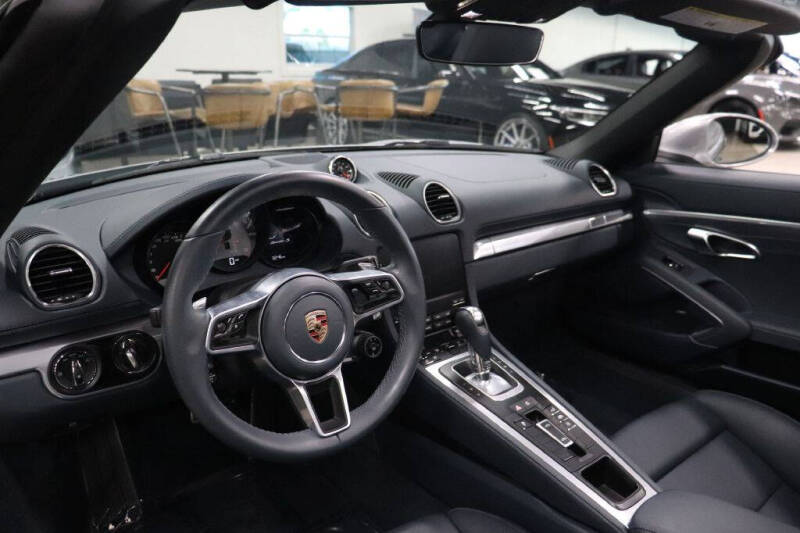 2024 Porsche 718 Boxster S