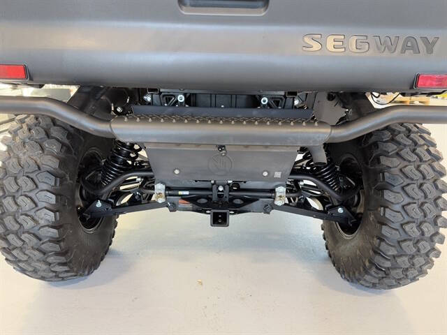 2025 Segway UT10 CREW