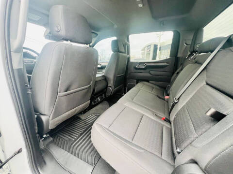 2023 GMC Sierra 1500 Elevation Standard