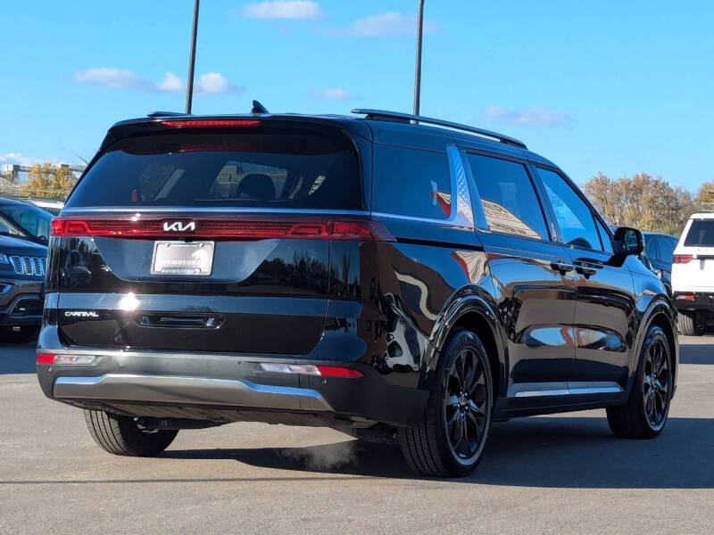 2024 Kia Carnival SX