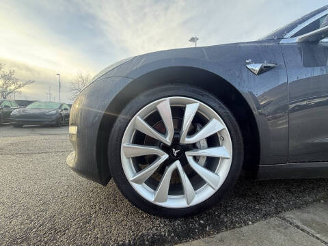 2019 Tesla Model 3 Long Range