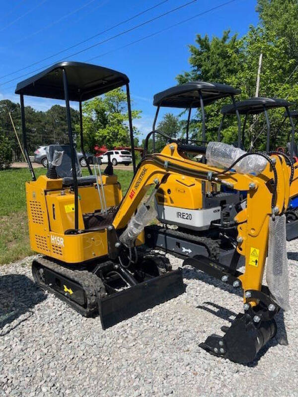 2024 AGT H15R Mini Excavator