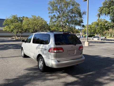 2002 Toyota Sienna XLE