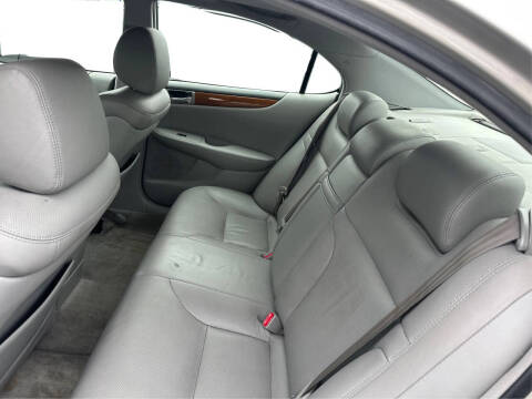 2005 Lexus ES 330
