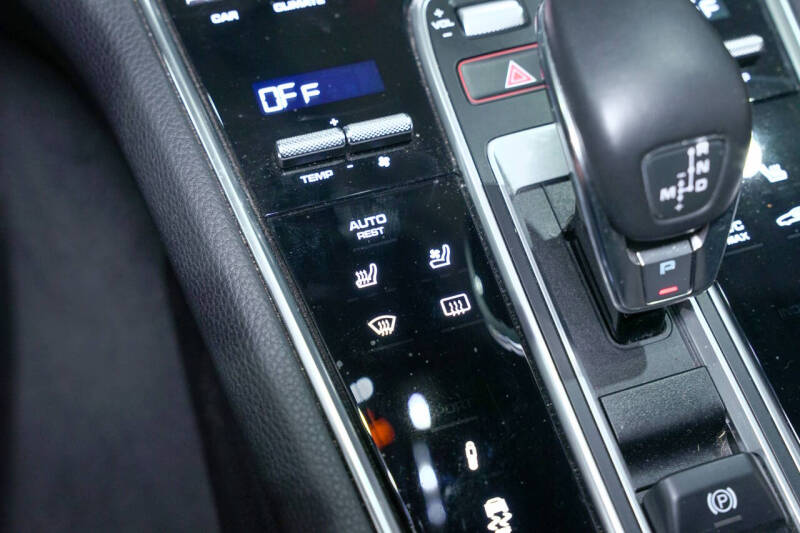 2018 Porsche Panamera 4S