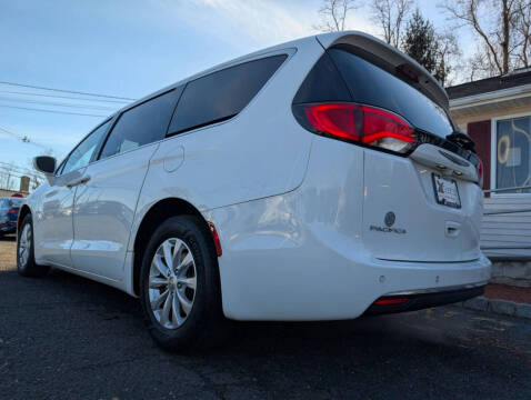 2018 Chrysler Pacifica Touring Plus