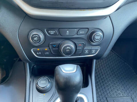 2018 Jeep Cherokee Latitude Plus