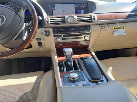 2013 Lexus LS 460
