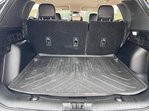 2020 Ford Escape Hybrid Titanium