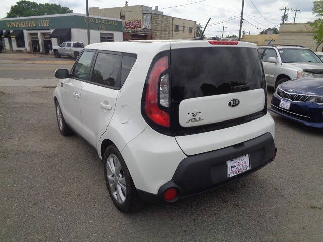 2015 Kia Soul +