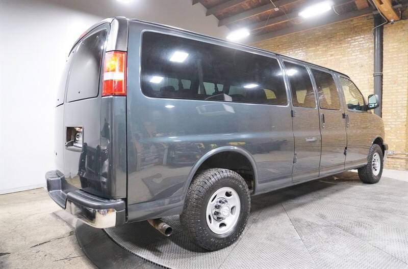 2017 Chevrolet Express LT 3500